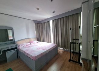 2 Bedroom Condo For Rent in Ratchathewi