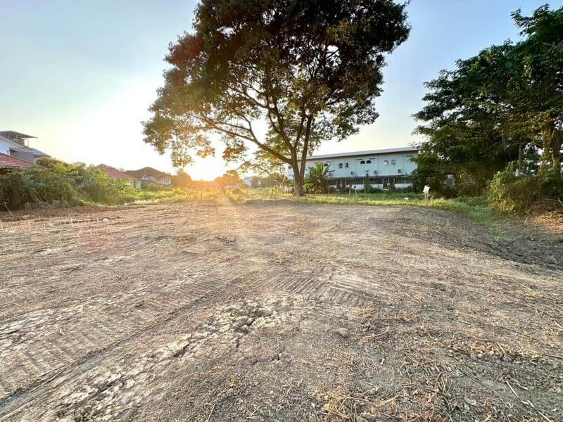ellow plot land for sale, good location, 1-0-0.4 rai, near Varee international School Chiang Mai., chiang-mai