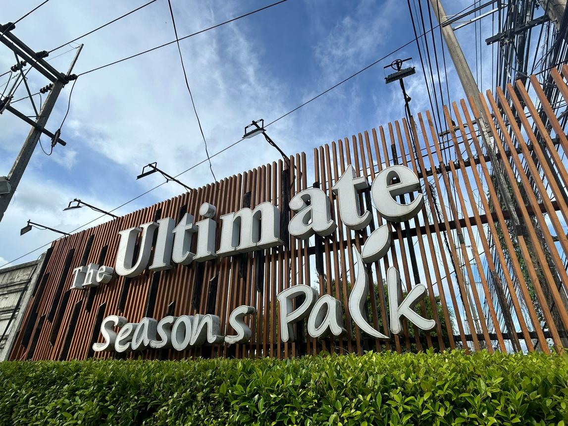 Condominium The Ultimate Season Park in Rayong Province, Rayong