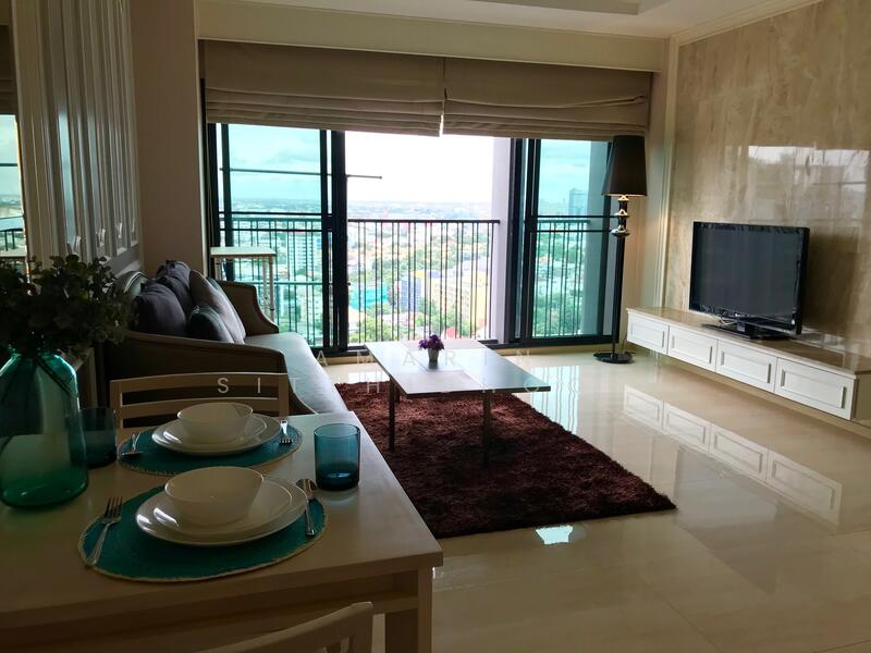 Noble Reveal, Bangkok